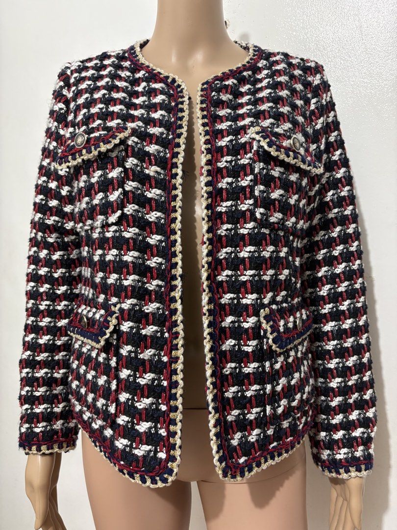 Zara Tweed Blazer Multi Colour Size L (Category: Coats, Jackets and Outerwear) located in Cainta. Submitted by tokadore (Listing ID 1468922524, Image 1). Description: - Brand: Zara - Style: Collarless structured tweed blazer - Colorway: Classic multi-color weave (black, white, red, and blue) - Details: Chic gold-tone hardware buttons, functional front pockets - Fit: Structured, flattering silhouette - Versatility: Great for workwear, smart-casual