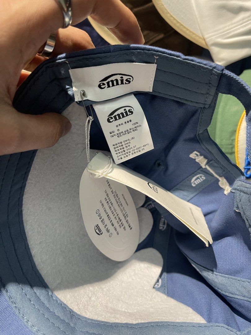 100% Authentic Emis Cap | Blue Embroidered Logo Baseball Cap | Adjustable Fit (Category: Caps & Hats) located in Valenzuela. Submitted by oseancollective (Listing ID 1469033591, Image 2). Description: 100% Authentic. Money-back guarantee if proven not legit. A stylish Emis cap featuring a signature embroidered logo in a classic blue color. Perfect for everyday wear, streetwear outfits, and casual OOTDs. Product Details: * Brand: Emis * Color: Blu