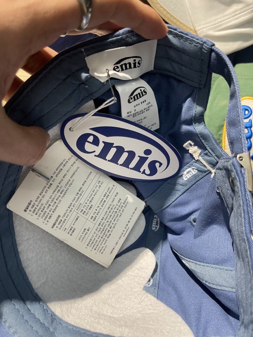 100% Authentic Emis Cap | Blue Embroidered Logo Baseball Cap | Adjustable Fit (Category: Caps & Hats) located in Valenzuela. Submitted by oseancollective (Listing ID 1469033591, Image 3). Description: 100% Authentic. Money-back guarantee if proven not legit. A stylish Emis cap featuring a signature embroidered logo in a classic blue color. Perfect for everyday wear, streetwear outfits, and casual OOTDs. Product Details: * Brand: Emis * Color: Blu