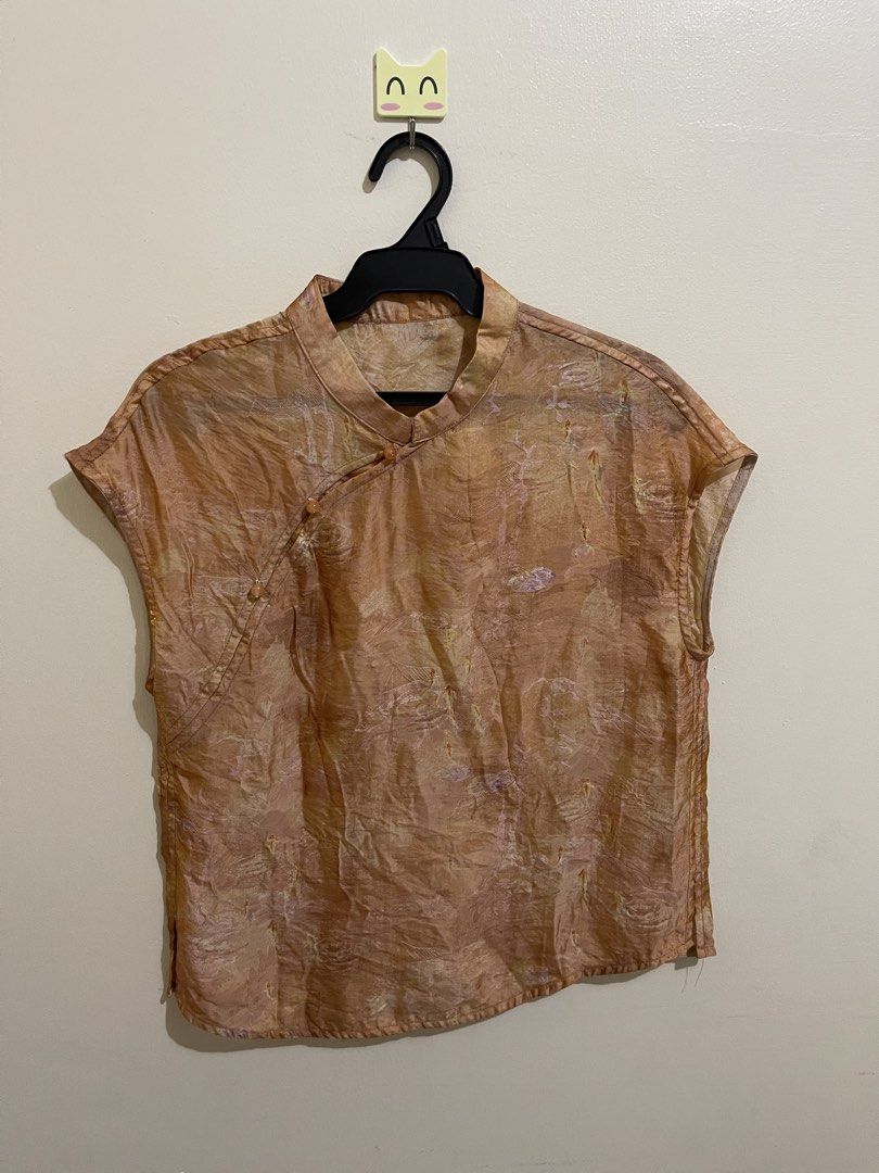 100% Mulberry Silk Cheongsam Blouse (Category: Blouses) located in San Jacinto. Submitted by lovedbylou.ph (Listing ID 1469088279, Image 1). Description: •best fits medium.