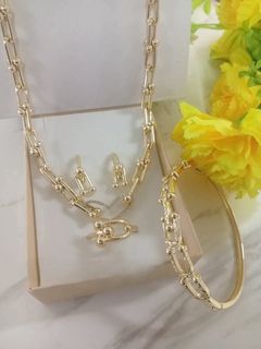 (Category: ) located in . Submitted by cheskhaionlinestore2.0 (Listing ID 1469040098, Image 1). Description: .