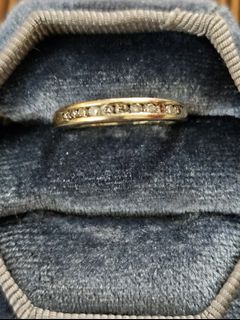 (Category: ) located in . Submitted by kathgoldvintagepreowned (Listing ID 1469045584, Image 1). Description: .