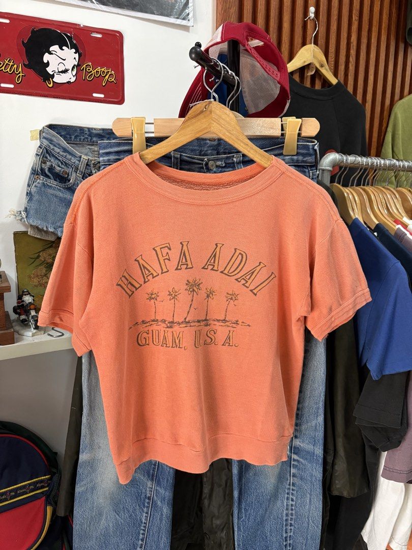 1960’s Hafa adai Sweatshirt. (Category: Coats, Jackets and Outerwear) located in Paranaque City. Submitted by arcvintage (Listing ID 1469002042, Image 2). Description: Size: Fits Large Boxy Chest: 21.5” Length: 22” Flaws: Color rate: 8.5/10 ________________________________________ Sizing is determined by measurements not by the garment tag. ________________________________________ Disclaimer: Arc Vintage is not affiliated with the official brand’