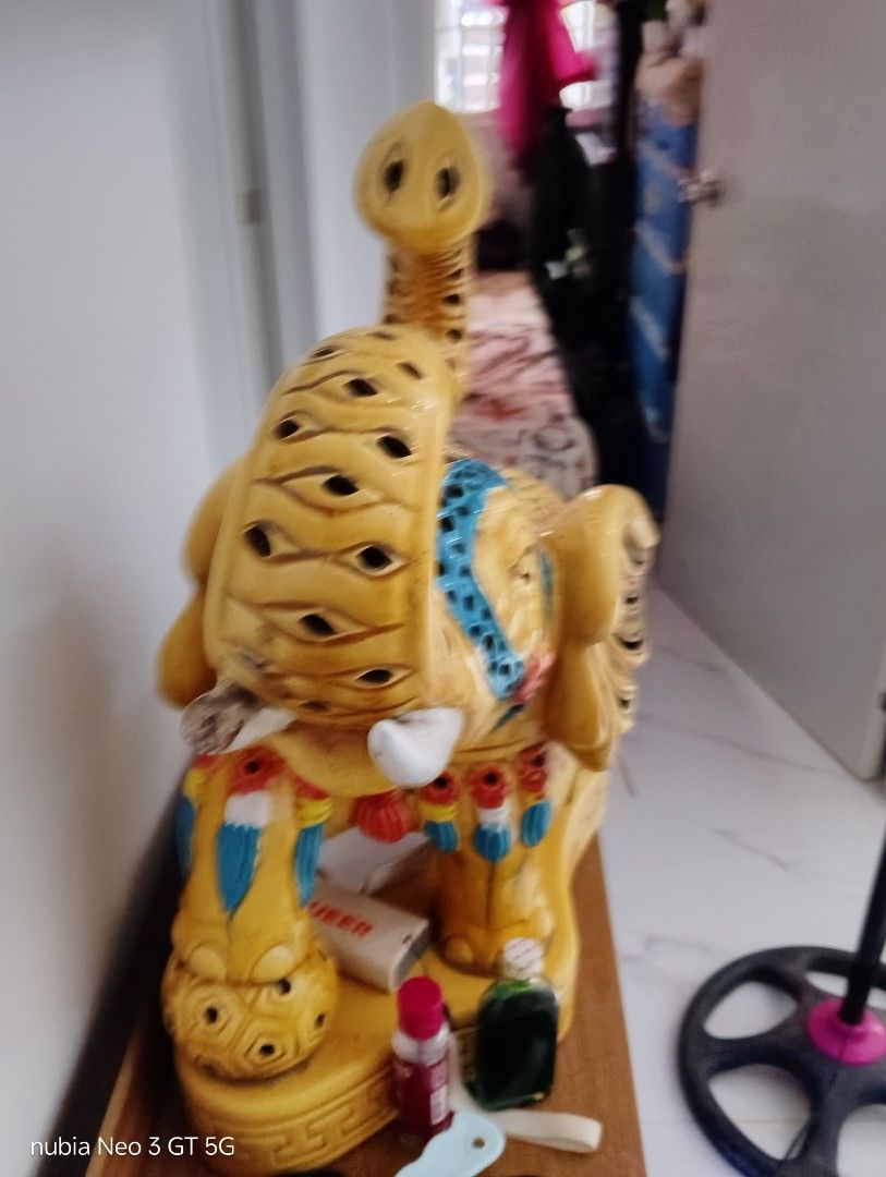 1980's Elephant Figurine (Category: Looking For) located in Manila. Submitted by wilmen14 (Listing ID 1468947405, Image 1). Description: Vintage 1980's Elephant Figurine honest condition broken right side trunk only or putol lang. But the whole parts are still intact. For Display and collection..