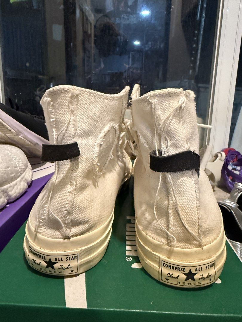 1985 NIKE x CONVERSE (Category: Casual Shoes) located in Valenzuela. Submitted by ksprelovedstuffs (Listing ID 1468979632, Image 3). Description: .