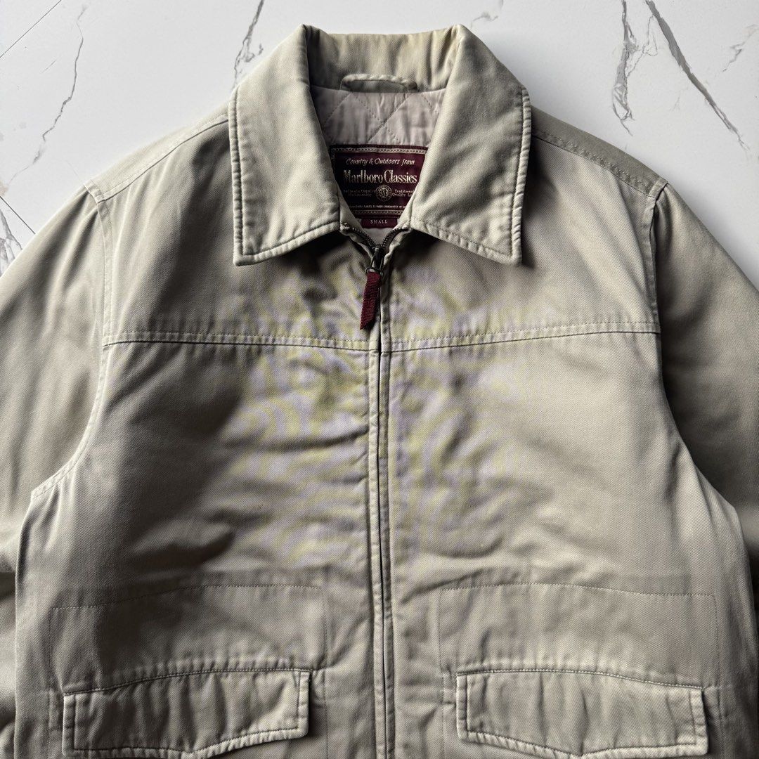 1990s Marlboro Classics Canvas Utility Work Jacket (Category: Coats, Jackets and Outerwear) located in Baguio. Submitted by retrophiletown (Listing ID 1469063033, Image 2). Description: 1990s Marlboro Classics Canvas Utility Work Jacket Measurement in inches Width: 23.5 Length: 27.
