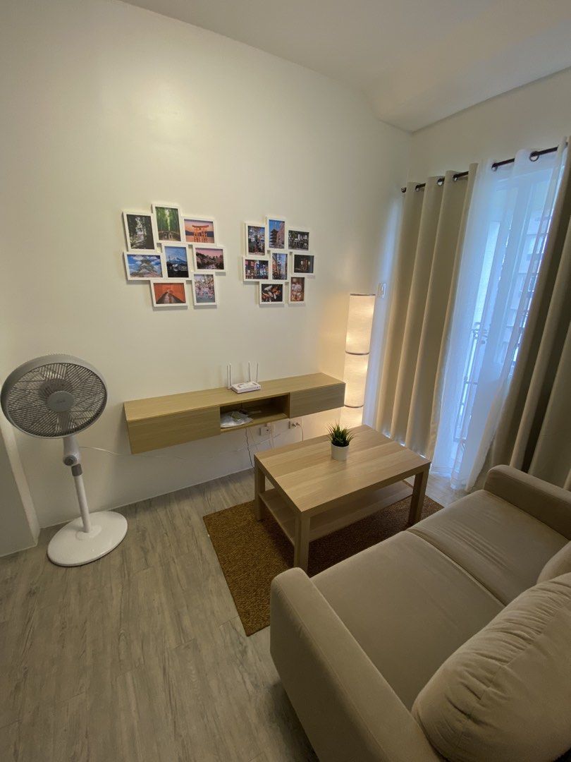 1 bedroom for rent (Category: Apartments & Condos) located in Las Pinas. Submitted by charles.amaia01 (Listing ID 1468961862, Image 2). Description: 1 Bedroom unit Deluxe 32.5sqm With balcony Newly interior 20k monthly Rent 1 month deposit 2 months advance 1 year contract Inclusive of Association dues Inclusion: Aircon Refrigerator Builtim Induction cooker Washing Machine Water heater Queen bed Sofa .