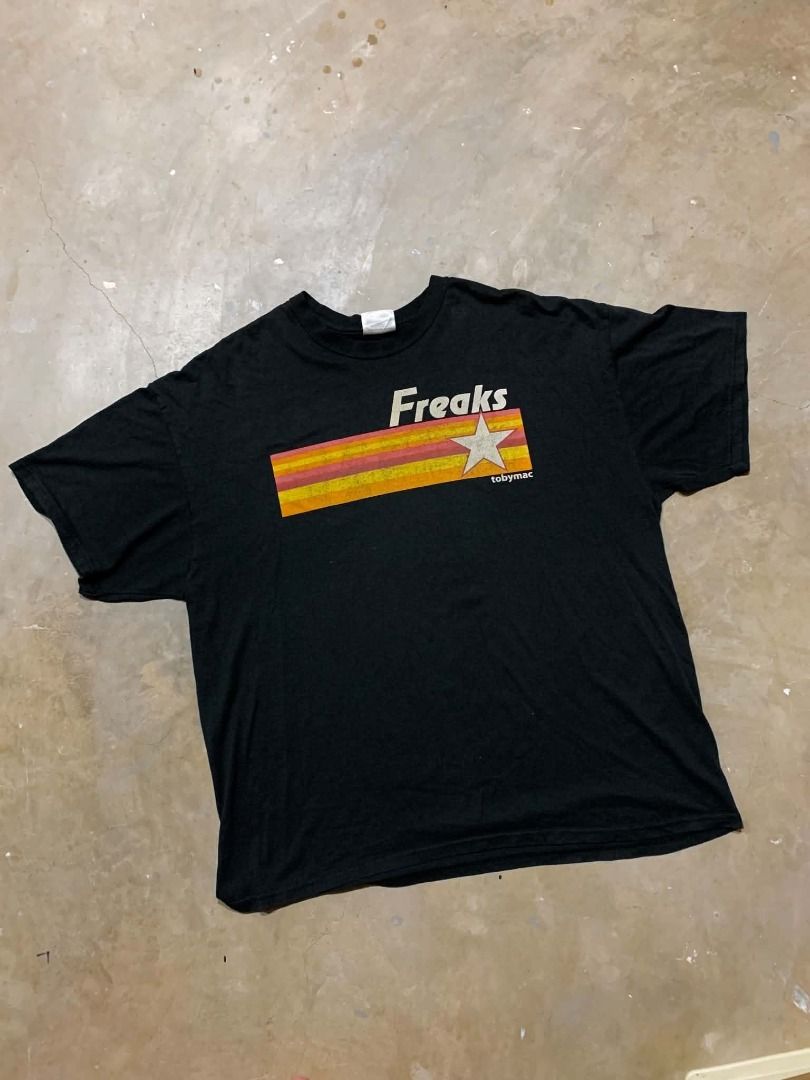 2004 Toby Mac 'Freaks' Tour tee (Category: Tshirts & Polo Shirts ) located in Davao. Submitted by bygone.threads (Listing ID 1469109044, Image 1). Description: Size XL on a Mid 00s Hanes Heavyweight 50/50 tag 23x28 minor issues: cracks on print, pinholes and minimal lints ₱850 FREE SHIPPING DM TO NEGOTIATE 📩.