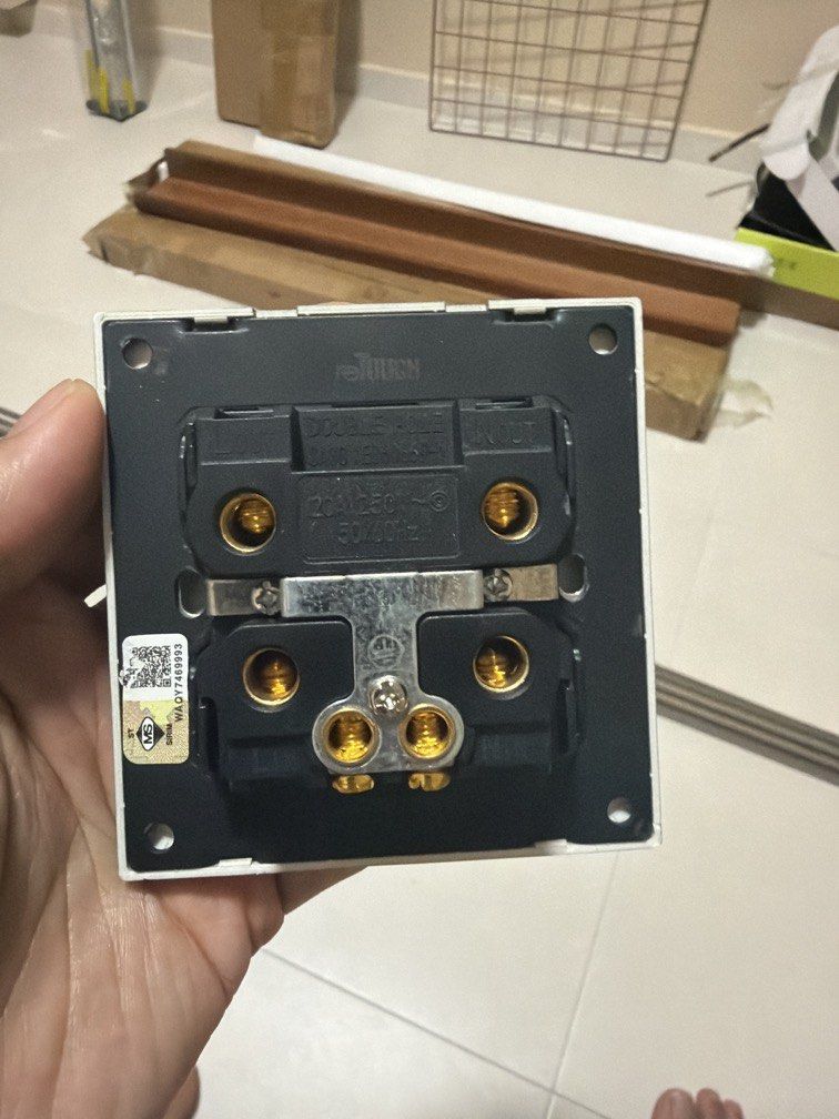 20A Switch - (Category: Electrical, Adaptors & Sockets) located in Singapore. Submitted by crafthausbymiyq (Listing ID 1469082113, Image 2). Description: No packaging - installed before but removed before use. .