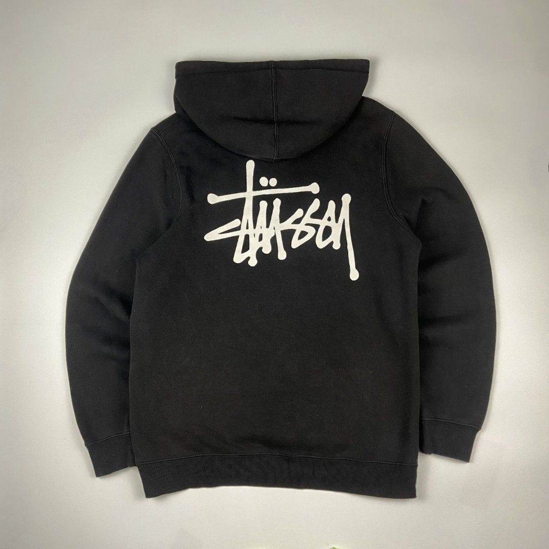 (2) Stüssy Basic Logo Hoodie - Small (Category: Coats, Jackets and Outerwear) located in Antipolo. Submitted by lootersclubph (Listing ID 1469065683, Image 2). Description: (2) Stüssy Basic Logo Hoodie ₱ 999 only Small 28 Length / 22 Width Issue / s : Scratches No Lace Unnoticeable crackprints Fadings Restitched part ( Left underarm ) Washed and Steamed 100% Authentic.