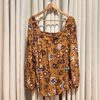 (Category: ) located in . Submitted by from99abovecloset (Listing ID 1469161477, Image 1). Description: .