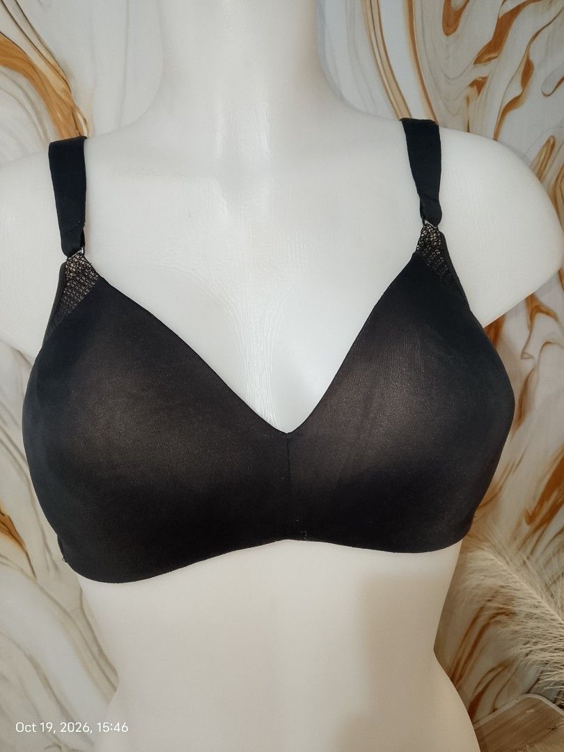 36c Warners Black nonwire bra thin soft pads (Category: Undergarments & Loungewear) located in Manila. Submitted by truecrystal-1407 (Listing ID 1469000991, Image 1). Description: .