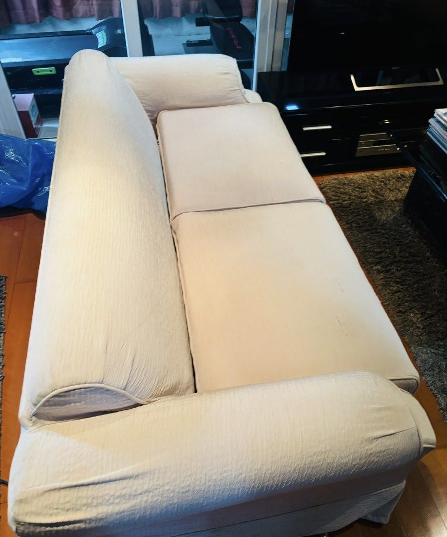 3 seaters sofa bed (Category: Sofas) located in Manila. Submitted by lands1003 (Listing ID 1468945582, Image 1). Description: .