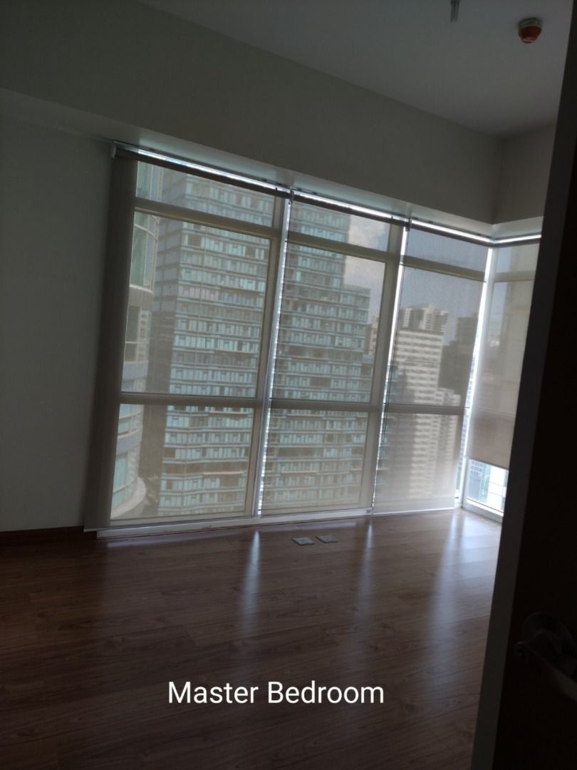 3BR in Madison Park West (Category: Apartments & Condos) located in Makati City. Submitted by spaces_manila (Listing ID 1468941718, Image 1). Description: corner unit, maid's room; 2 balconies SBGCD18.