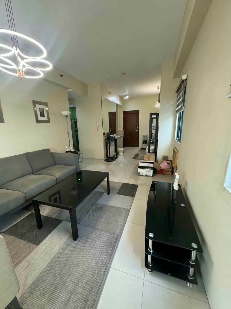 3BR Penhurst Park Place (Category: Apartments & Condos) located in Caloocan City. Submitted by aysalpha01 (Listing ID 1469007925, Image 2). Description: Penhurst Park Place Taguig 3Bedroom unit 90sqm 85,000/month parking @5k a month minimum 1year contract with internet.