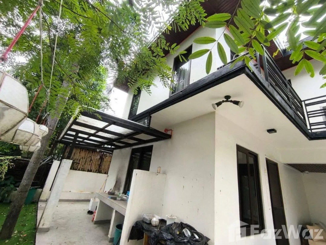 (Category: ) located in . Submitted by propertyproph (Listing ID 1468942086, Image 1). Description: .