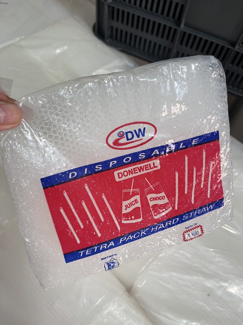 6.5" Tetra Pack Hard Straw (Category: Beverages) located in Quezon City. Submitted by wedeclutter (Listing ID 1469053306, Image 3). Description: Customized Tetra Hard Straw 6.5 inches 12 pack per bundle 1 pack = 1 kilo Sold per kilo We also have bnew juice boxes, pneumatic filling machine, vertical band sealer, and other items available for sale. 📍 Location: Laguna For inquiries, pricing, and shipping arrangements, please send us a message. .