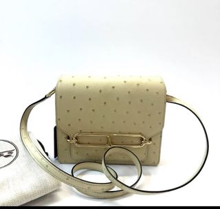 （分類：）位於 。 由 bellize.luxury 提交（商品編號 1469051771，圖片 1）。簡介： 。