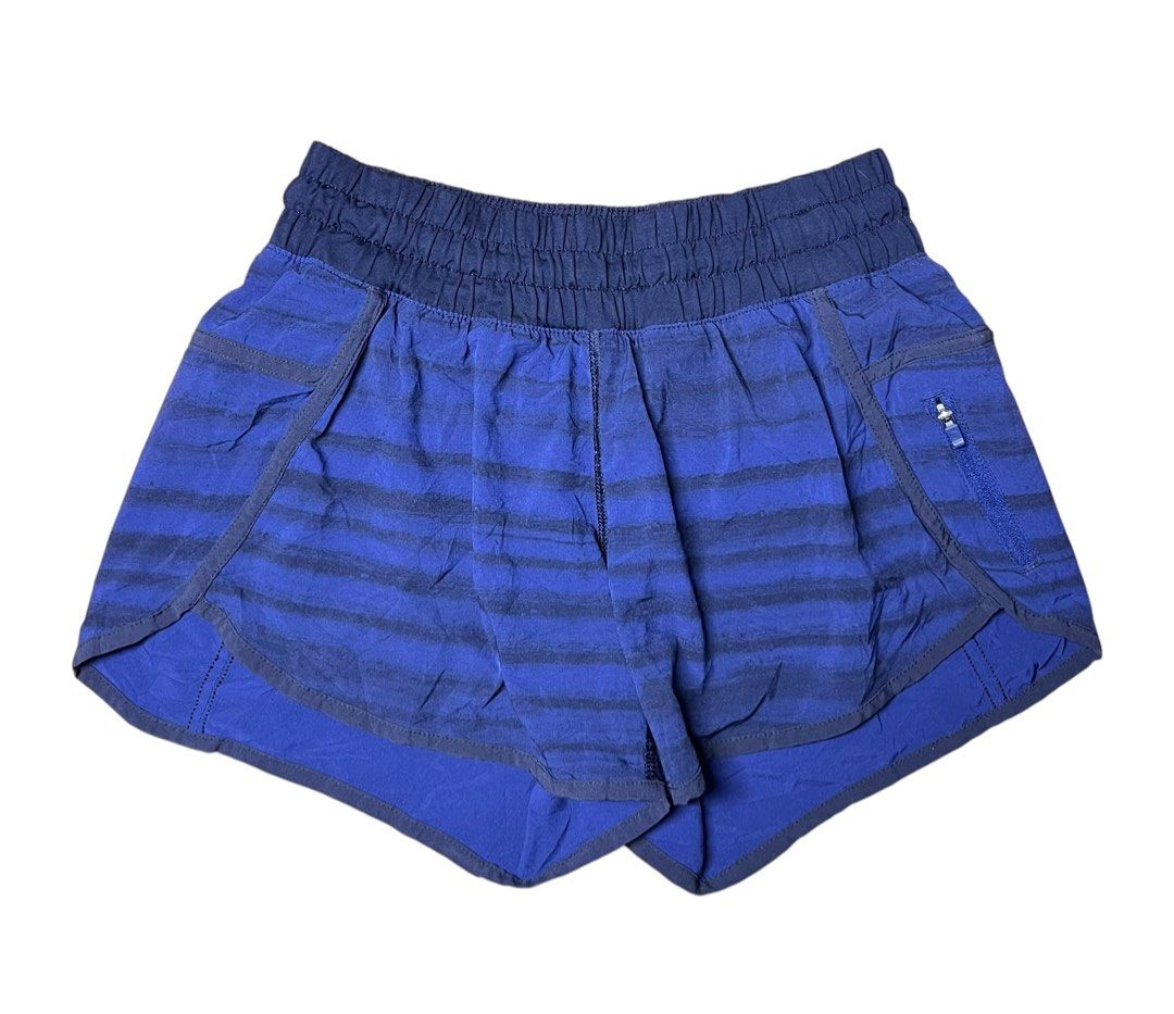 🔥 LULULEMON TRACKER SHORT II 🔥 (Category: Activewear) located in Cebu City. Submitted by unwrappedph (Listing ID 1468942996, Image 1). Description: ❗KINDLY READ HERE FIRST, BEFORE SENDING A PM ❗ 🔥 LULULEMON TRACKER SHORT II 🔥 📌 💯 Authentic/Legit LULULEMON Product 📌 With inner panties 📌 DOT size 4 on tag 📌 Fits 24 to 32 inches waistline when stretched x 12 inches Length 📌 In Very Good Condition or better 📌 Color Rate : 9.2/10 or better 