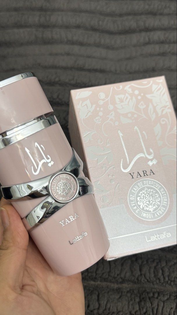 💯 Yara by Lattafa (Category: Fragrance & Deodorants) located in Makati City. Submitted by mygreatfinds (Listing ID 1469085213, Image 2). Description: 💯 Authentic Lattafa Yara Selling Low Just sprayed few . Good as new! With box Lattafa Yara EDP 100ml – Feminine Amber Vanilla Floral Fruity Scent SCENT PROFILE: Lattafa Yara is a captivating and elegant women’s Eau de Parfum that blends soft floral richness with tropical sweetness and warm, sensua