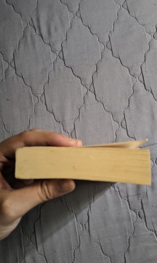 A Simple Life mmpb (Category: Storybooks) located in Calasiao. Submitted by tsokooomilk (Listing ID 1468964783, Image 3). Description: ★ No creases sa spine. Tanning lang sya. Loc. Pangasinan MoP:KashG MoD: TnJ.