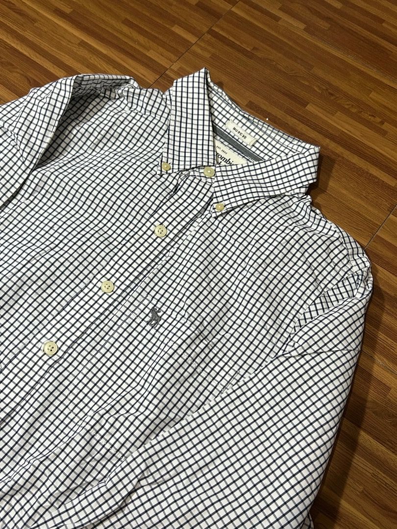 Abercrombie & Fitch Muscle Button down Longsleeve (Category: Formal Shirts) located in Cebu City. Submitted by m.arn127 (Listing ID 1469081351, Image 1). Description: rfs: not my style anymore flaws in the shown in the images above Dimensions: L: 25.5 inch W: 19.5 inch size L on tag.