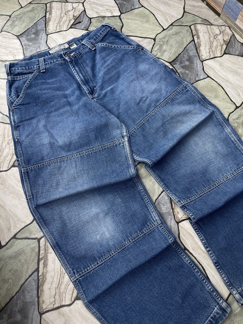 Abercrombie Double Knee Carpenter (Category: Jeans) located in Tarlac. Submitted by phyllfoshooo (Listing ID 1469061337, Image 3). Description: 34 waist 14.5 thigh 40.5 lenght 9 hem.