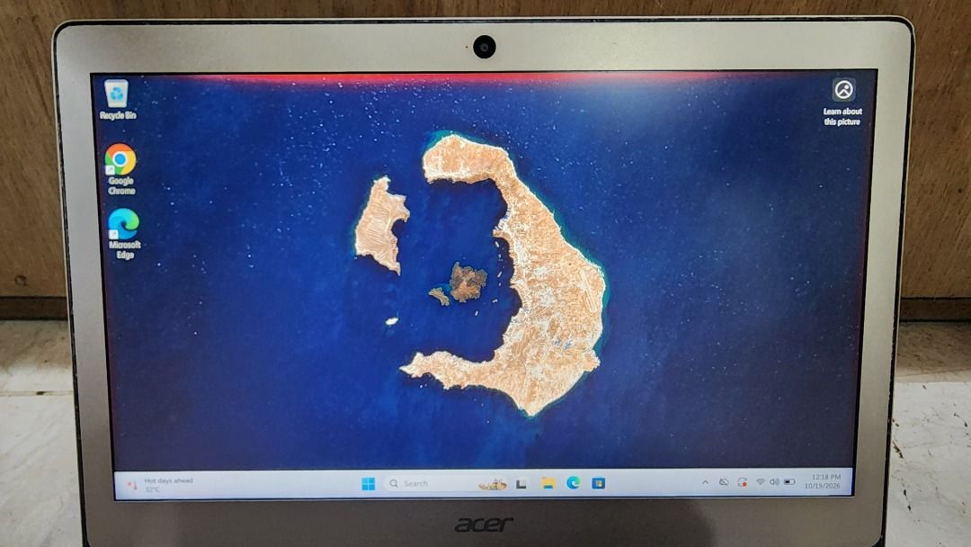 Acer Swift i5 7th Gen Laptop (Category: Laptops & Notebooks) located in Quezon City. Submitted by protogen (Listing ID 1469040050, Image 3). Description: Acer Swift SF314-51 Laptop Intel Core i5 7200U Processor 8GB RAM 256 GB SSD 14 inches display 3-4 hours battery life Backlit keyboard Windows 11 and Microsoft Office 2021 installed Issues: - Screen has orange on sides, also has white pixels (see 3rd to 5th photos) - Cosmetic issues (dents, rubbe