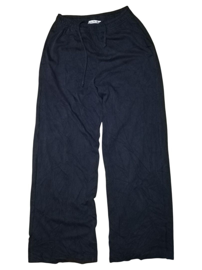 Acne Studios Dark Gray Washed Drawstring Sweatpants (Category: Joggers) located in Cadiz. Submitted by hunteer (Listing ID 1469109178, Image 1). Description: For Sale! ‎ ‎ ‎ ‎Acne Studios Baggy Sweatpants ‎ ‎ ‎ ‎• In Excellent Condition, 9 out of 10 color rate ‎ ‎• 100% Cotton, Size 30-32 Elastic waist ‎ ‎• Legit, check wash tag for authenticity ‎ ‎• Color: Dark Acid Wash ‎ ‎• Dimes: Direct Chat ‎ ‎• Issue: Need Wash ‎ ‎• Ready for shipping ‎ ‎• 