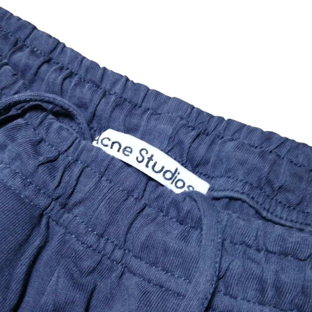 Acne Studios Dark Gray Washed Drawstring Sweatpants (Category: Joggers) located in Cadiz. Submitted by hunteer (Listing ID 1469109178, Image 3). Description: For Sale! ‎ ‎ ‎ ‎Acne Studios Baggy Sweatpants ‎ ‎ ‎ ‎• In Excellent Condition, 9 out of 10 color rate ‎ ‎• 100% Cotton, Size 30-32 Elastic waist ‎ ‎• Legit, check wash tag for authenticity ‎ ‎• Color: Dark Acid Wash ‎ ‎• Dimes: Direct Chat ‎ ‎• Issue: Need Wash ‎ ‎• Ready for shipping ‎ ‎• 