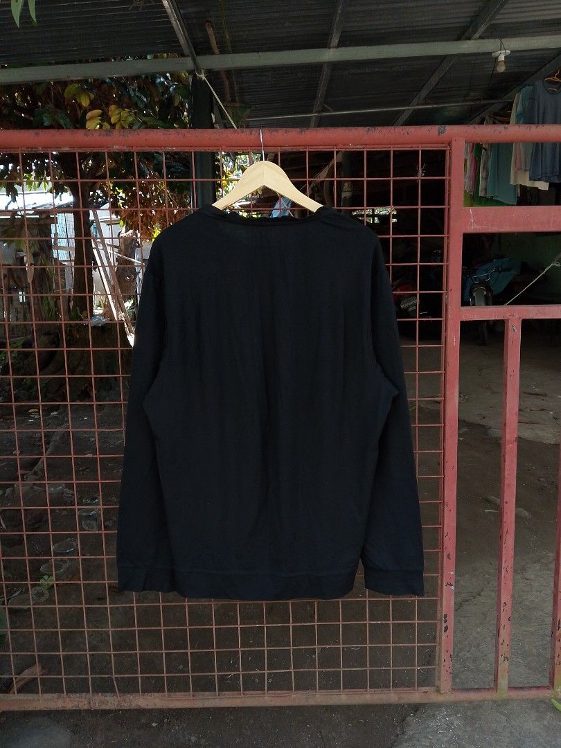 Adidas black sweatshirt (Category: Coats, Jackets and Outerwear) located in Manila. Submitted by adinsthrift (Listing ID 1468995687, Image 2). Description: Adidas black sweatshirt SIZE- XL L-29 W-24 10/10 CONDI 10/10 COLOR RATE -HEAVY NO ISSUE!.