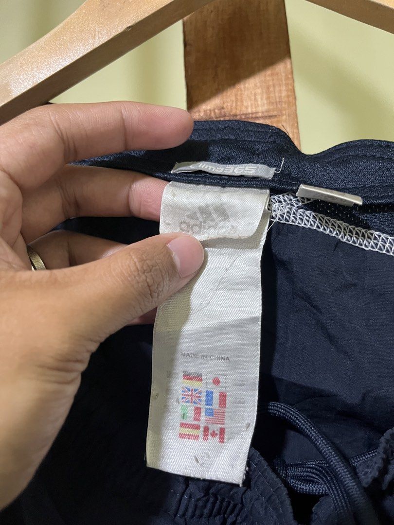 Adidas Clima365 Navy Blue Athletic Shorts (Category: Shorts) located in Carmen, Agusan del Norte. Submitted by all.en.thrifts (Listing ID 1469098672, Image 3). Description: .