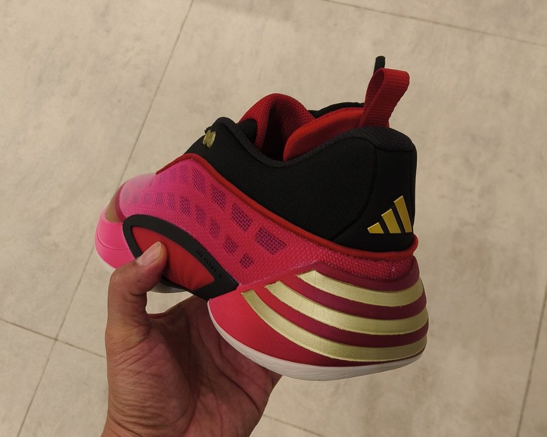 Adidas don't issue 7 (Category: Sneakers) located in Quezon City. Submitted by justinkixs (Listing ID 1468962544, Image 2). Description: size8/8.5/9/9.5/10/10.5/11/11.5/12/12.5 bnew legit.