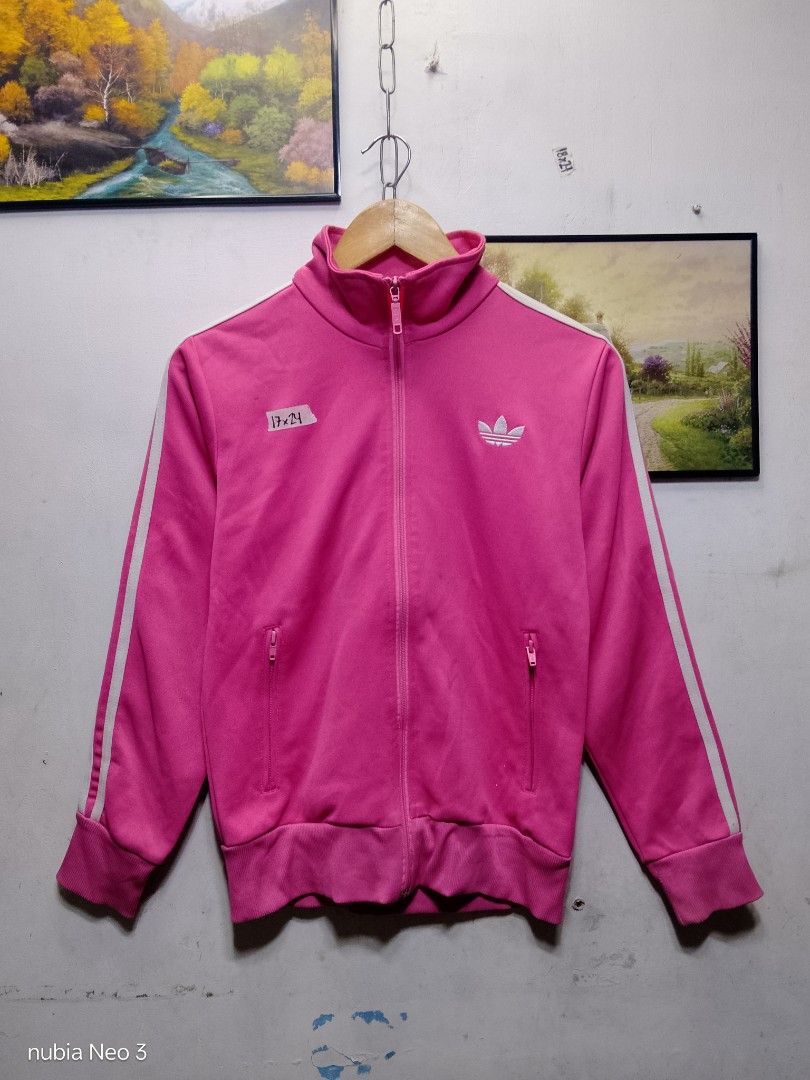 adidas firebird track jacket (Category: Coats, Jackets and Outerwear) located in Valenzuela. Submitted by joshwrldselection (Listing ID 1469105356, Image 1). Description: xs - s very good condition need wash only thrift..