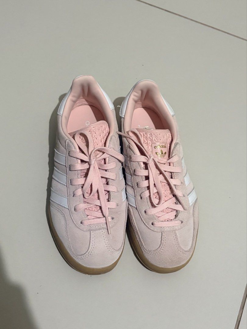 Adidas Gazelle Indoor size 6W (Category: Sneakers) located in Manila. Submitted by miko_kmm (Listing ID 1468997048, Image 3). Description: 💸 Price: ₱5,000 (negotiable) 🌸 Condition: Used once only! Clean soles and no signs of wear. Still in great condition! 📦 Note: No box included. 💳 Payment: Cash or e-wallet 🚚 Delivery fee: Shouldered by the buyer 🚫 No trade or swap. Strictly for sale!.