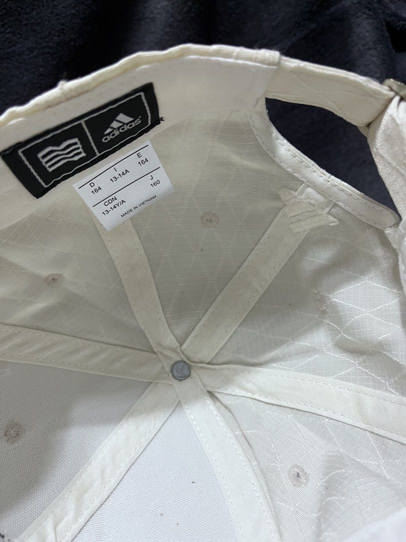 Adidas golf (cream) (Category: Caps & Hats) located in Angeles City. Submitted by ursenpaiu__ (Listing ID 1469076251, Image 3). Description: .