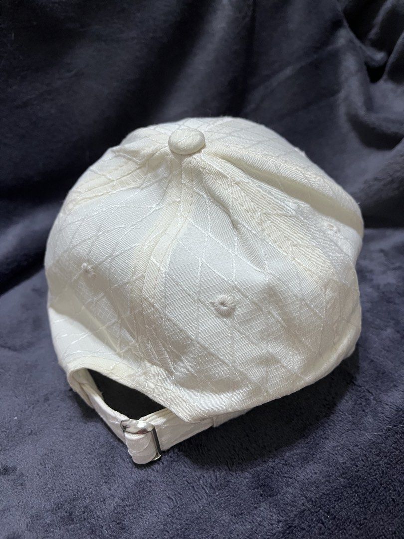 Adidas golf (cream) (Category: Caps & Hats) located in Angeles City. Submitted by ursenpaiu__ (Listing ID 1469076251, Image 2). Description: .