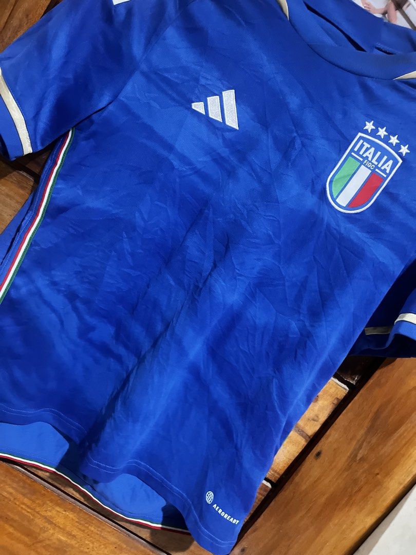 ADIDAS JERSEY (Category: Tshirts & Polo Shirts ) located in Butuan. Submitted by darlingdressco. (Listing ID 1469119063, Image 2). Description: offeran nyo nalang helpinga friend.