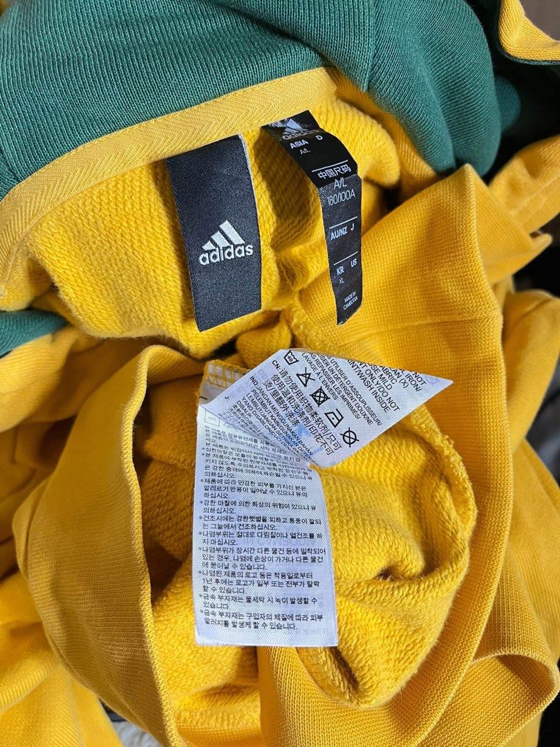Adidas Pullover Hoodie Jacket (Category: Coats, Jackets and Outerwear) located in Pagadian. Submitted by angelcanzado (Listing ID 1468986347, Image 2). Description: Adidas Pullover Hoodie Jacket Excellent Condition Complete Tags Rubberized Logo Large on Tag .