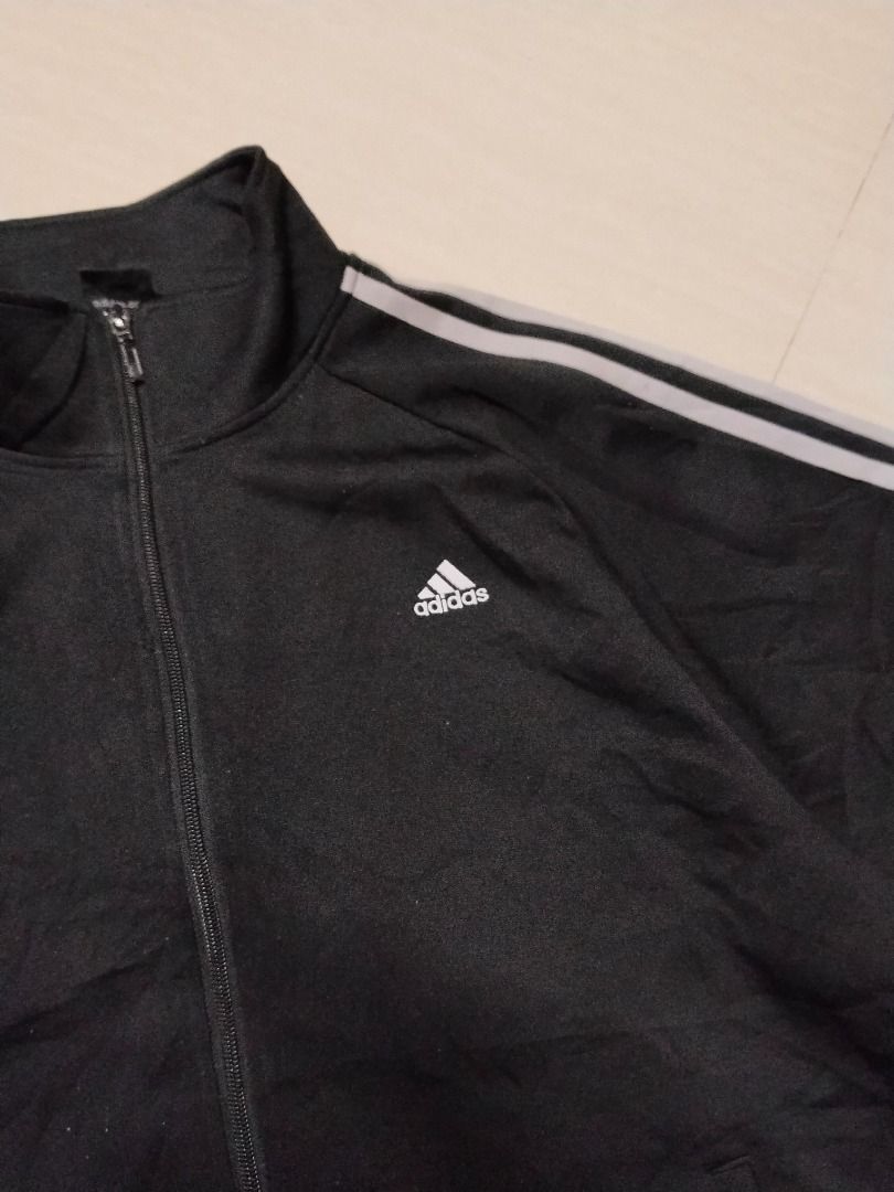 Adidas Track Jacket (Category: Coats, Jackets and Outerwear) located in Caloocan City. Submitted by finddckss (Listing ID 1469042405, Image 2). Description: No Issue Excellent Condi Lenght 28 Width 24.