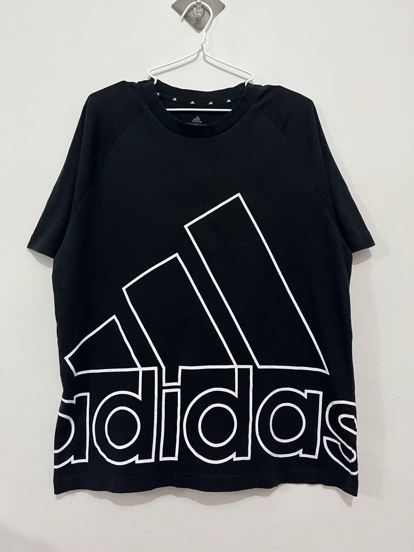 Adidas U Big Logo T-Shirt (Category: Tshirts & Polo Shirts ) located in Daet. Submitted by rens.finds (Listing ID 1469111979, Image 1). Description: - Brand: Adidas - Condition: 9/10 - Issue: ❌ - Color Rate: 9/10 - Length x Width ( 28x 22 ) “Actual product color may vary due to lighting.” ⬅️ Swipe For More Details .