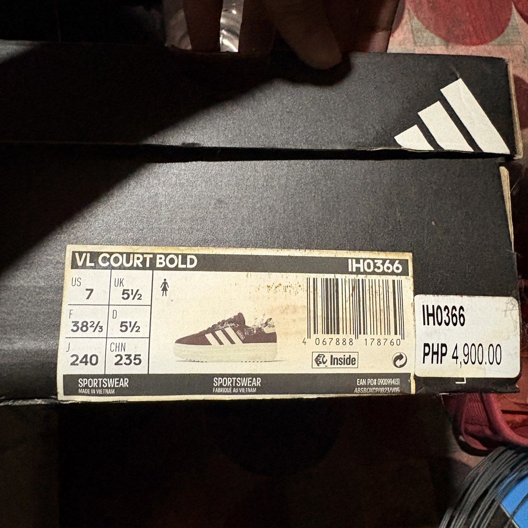 Adidas VL court Bold (Category: Sneakers) located in Manila. Submitted by nikkiu.9902 (Listing ID 1469031572, Image 3). Description: Authentic Adidas VL Court Bold – Burgundy | With Original Box Selling my original Adidas VL Court Bold in burgundy! ❤️ * Original retail price: ₱4,900 * Authentic Adidas * Worn only a couple of times * Good overall condition with minor dirt/scuffs * Original box included RFS: No longer using them. Message me for mor
