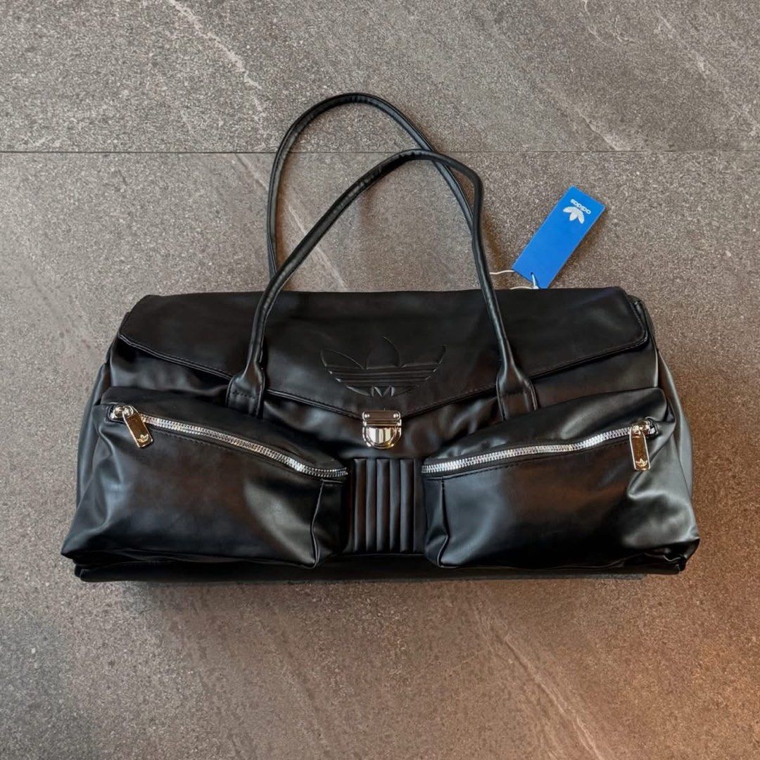 Adidas Y2k Polyurethane Bag (Category: Shoulder Bags) located in Manila. Submitted by hatline_co. (Listing ID 1469082362, Image 1). Description: .
