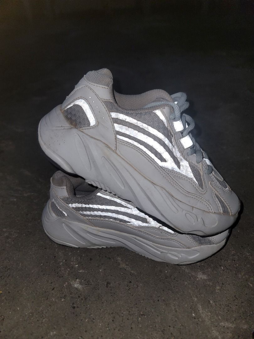 Adidas Yeezy Boost 700 V2 Static Size 5.5 US (Category: Sneakers) located in Caloocan City. Submitted by remwil18 (Listing ID 1468933010, Image 2). Description: - Brand: Adidas Yeezy Boost 700 V2 - Colorway: Static (Classic neutral grey and white tones) - Size: 5.5 US / 35 EUR (Interior size tag intact) - Details: Reflective detailing on side stripes and heel with chunky midsole design - Mode of Transaction: Shipping or meetups.