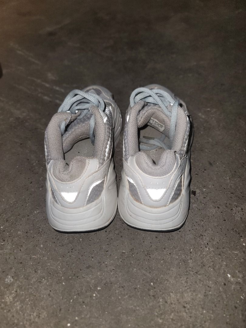 Adidas Yeezy Boost 700 V2 Static Size 5.5 US (Category: Sneakers) located in Caloocan City. Submitted by remwil18 (Listing ID 1468933010, Image 3). Description: - Brand: Adidas Yeezy Boost 700 V2 - Colorway: Static (Classic neutral grey and white tones) - Size: 5.5 US / 35 EUR (Interior size tag intact) - Details: Reflective detailing on side stripes and heel with chunky midsole design - Mode of Transaction: Shipping or meetups.