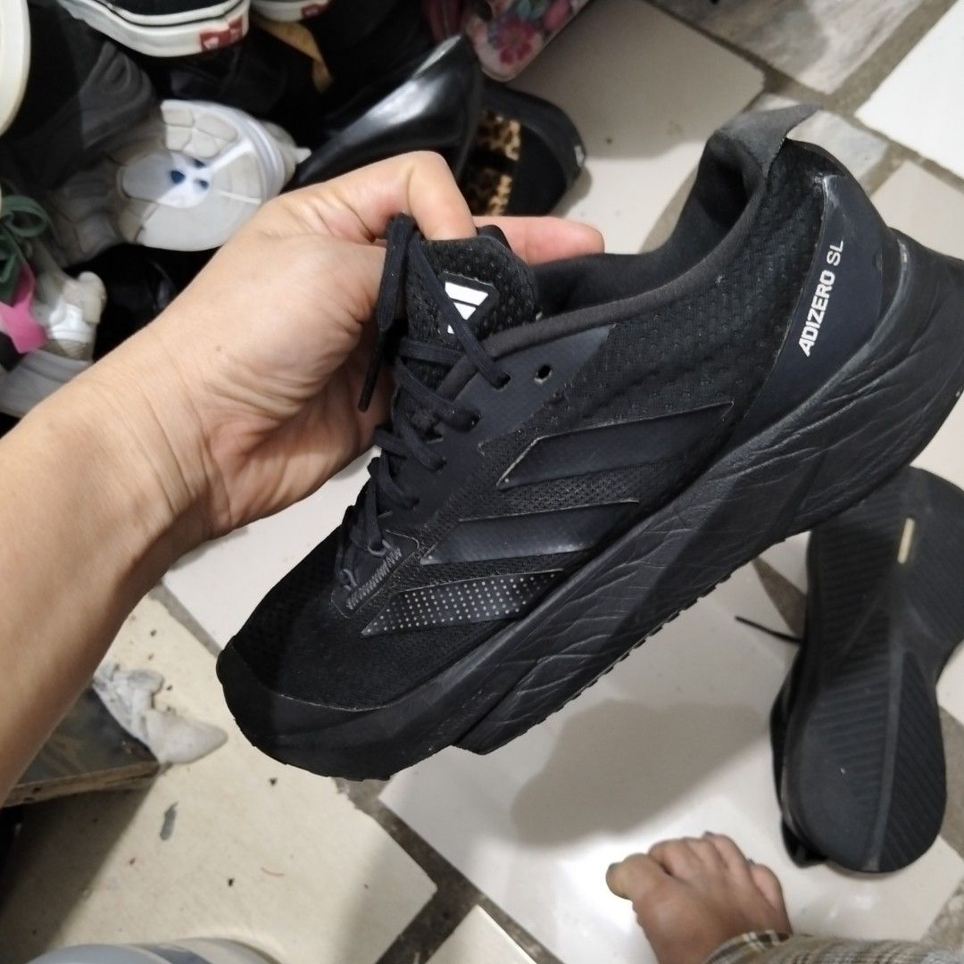 Adidas Zero (Category: Sneakers) located in El Salvador. Submitted by francheskaukayukay (Listing ID 1469022327, Image 3). Description: .