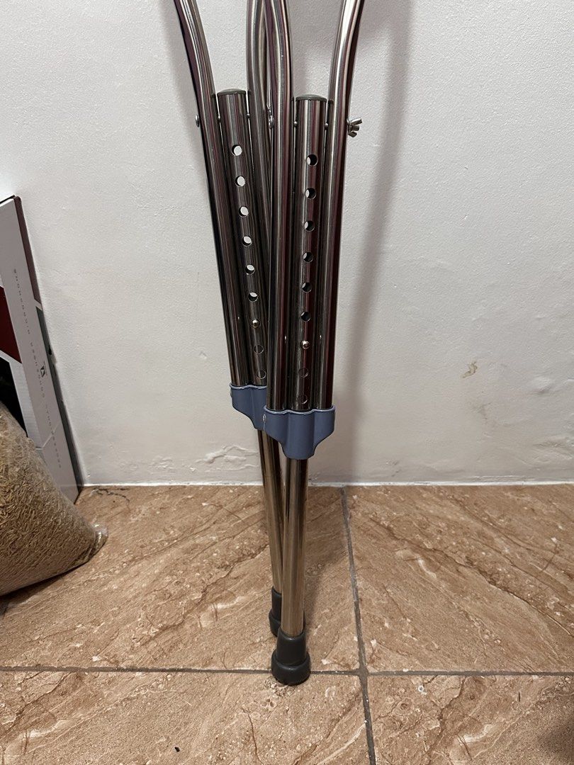Adjustable Aluminum Underarm Crutches Pair (Category: Medical Supplies & Tools) located in Manila. Submitted by sncrl (Listing ID 1468950615, Image 2). Description: - Pair of sturdy, lightweight aluminum underarm crutches - Comfortable grey padded armrests and handgrips - Easy push-button height adjustment on lower shafts - Slip-resistant rubber tips for safe walking support - Clean condition and fully functional, ideal for injury recovery and re