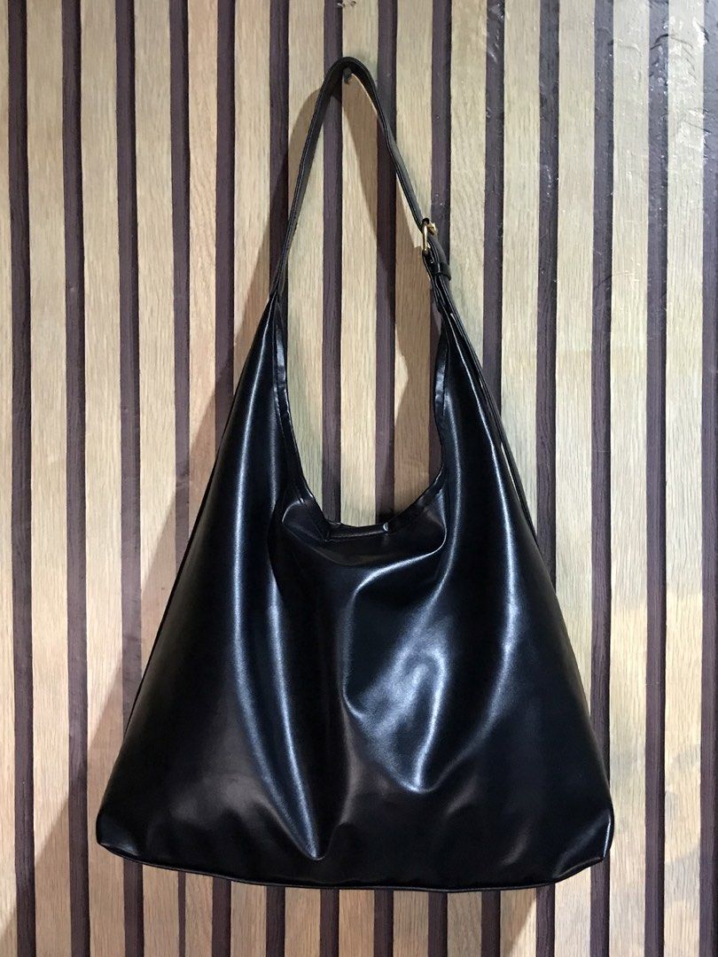 adjustbale shoulder bag (Category: Shoulder Bags) located in San Pedro. Submitted by m.c.s.shop (Listing ID 1469088135, Image 2). Description: good quality leather makapal.