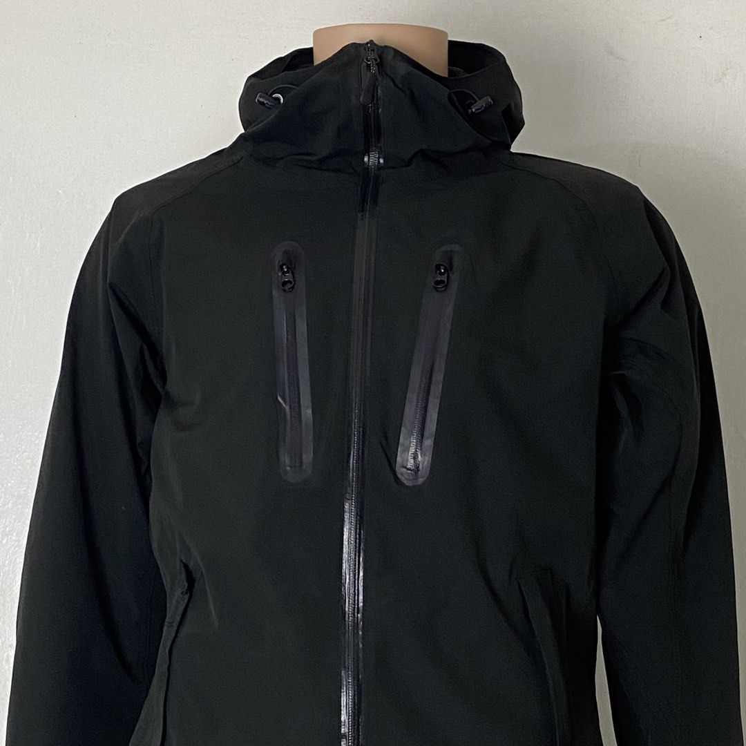 AEGIS 🌧️ | Black Technical Outdoor Shell Hooded Jacket (Category: Coats, Jackets and Outerwear) located in Bulacan. Submitted by orc.ph (Listing ID 1469063748, Image 3). Description: AEGIS 🌧️ | Black Technical Outdoor Shell Hooded Jacket Material Used: Polyester - Black -Outdoor -Heat-Sealed -Lightweight -Weather-Resistant -Full-Zip Enclosure -Multi Pockets -Parachute Drawchords ‎-Size: L -Width: 21.5 ‎-Length: 27 ‎ ‎Pristined Condition. No Vis