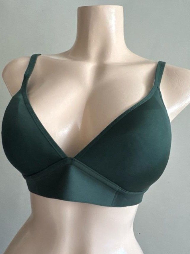 Aerie Nonwire padded bra 34D (Category: Undergarments & Loungewear) located in Llanera. Submitted by expresclothing (Listing ID 1469002058, Image 3). Description: .